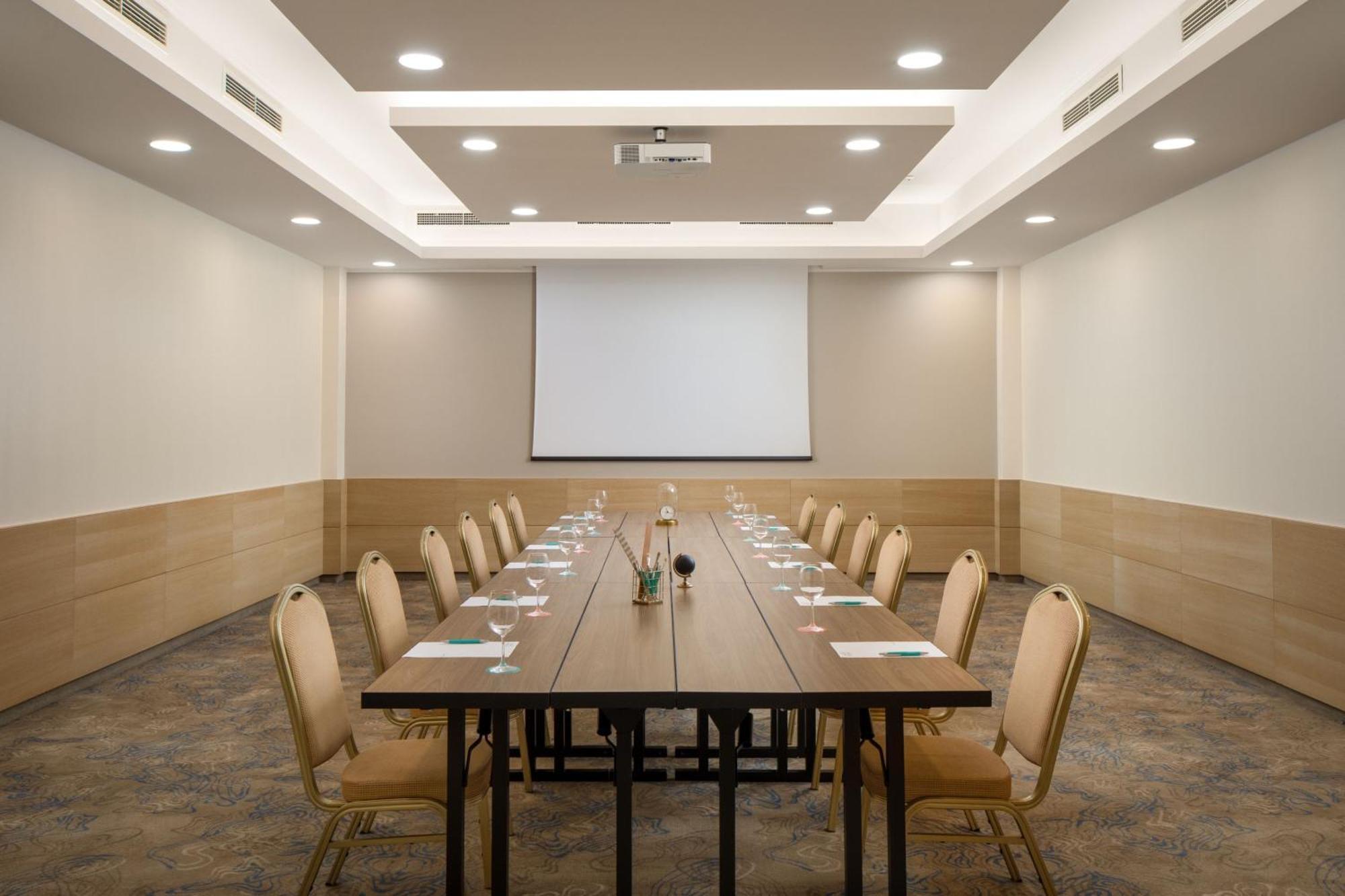 Le Meridien Lav Split 5* Podstrana